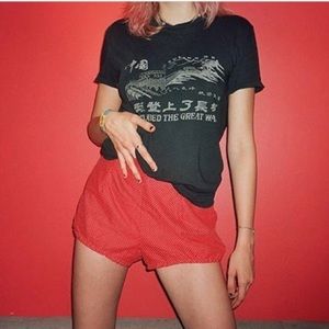 Brandy Melville Great Wall t-shirt